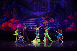Florida Ballet performing Alice on stage